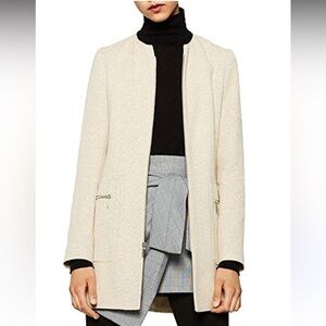 Oatmeal light coat perfect for the spring